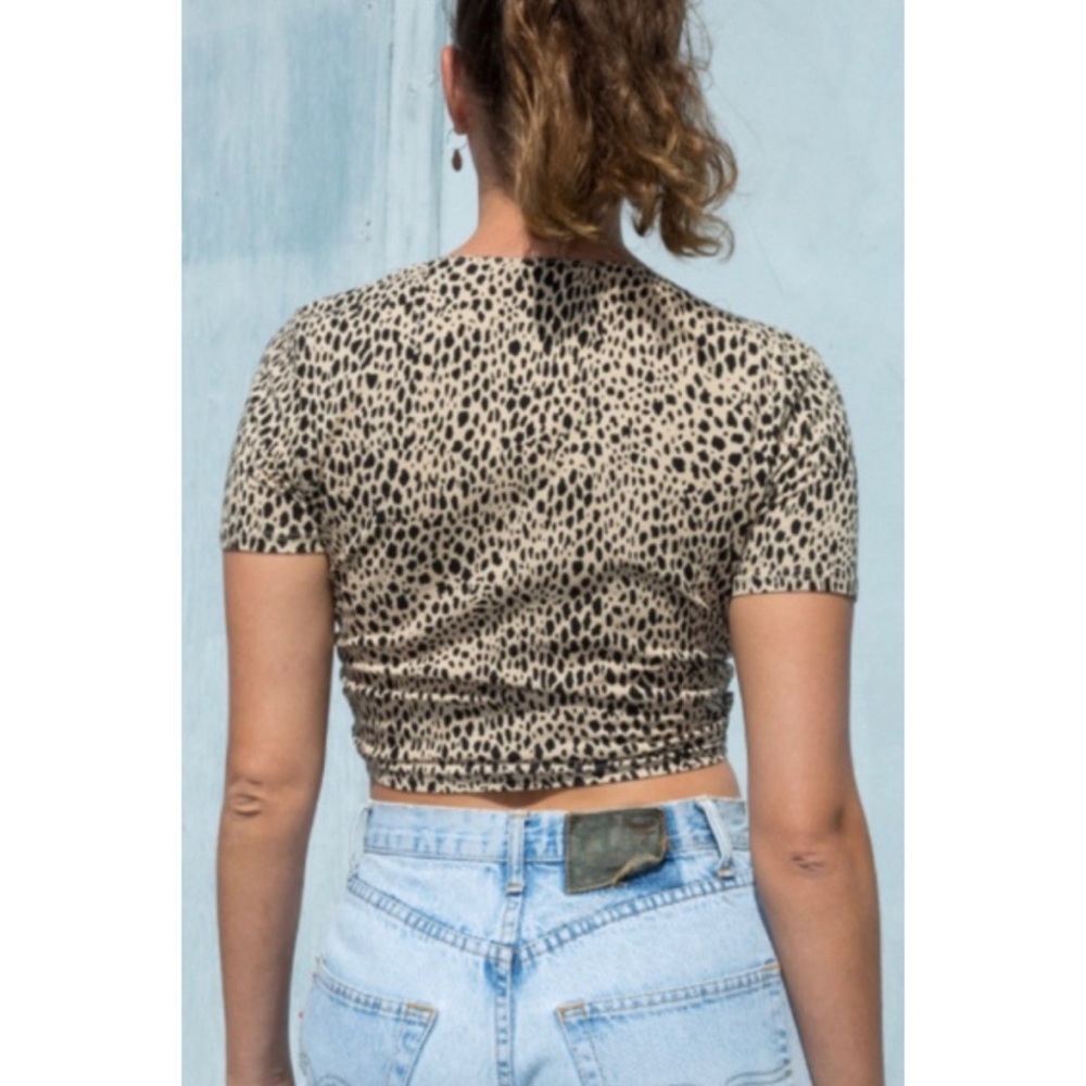 Brandy Melville | Rae Top - Picture 7 of 13